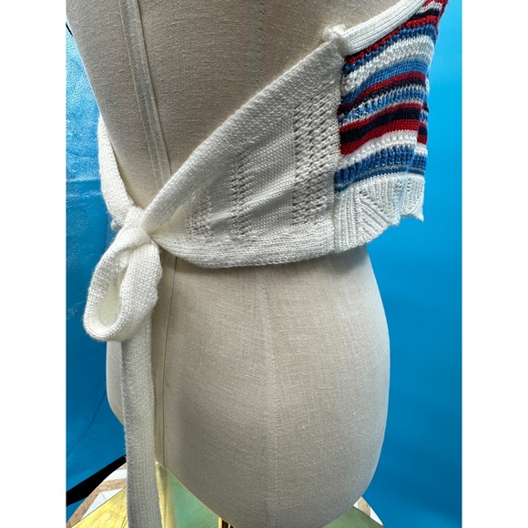 Juniors L Striped Halter Crop Top Crochet Knit Back Tie Summer Beach USA - Picture 6 of 9